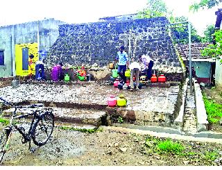 Run for water in Panchaguna | पाचगावमध्ये पाण्यासाठी धावाधाव