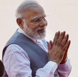 Prime Minister Modi himself went to visit Gandhi Gandhi's visit | पंतप्रधान मोदींनी स्वत: जाऊन घेतली सोनिया गांधींची भेट