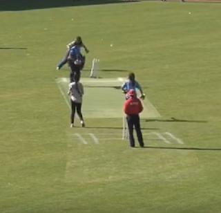 Umar Akmal "Clean Bold" by Named Women's Bowler | उमर अकमल नवख्या महिला गोलंदाजाकडून "क्लीन बोल्ड" Umar Akmal "Clean Bold" by Named Women's Bowler | उमर अकमल नवख्या महिला गोलंदाजाकडून "क्लीन बोल्ड"