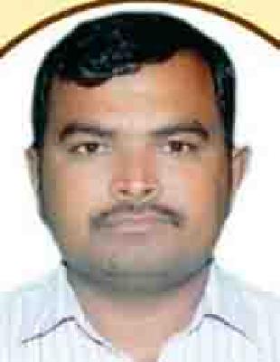 Umarqhed's part-time director's death in waiting for the wage | वेतनाच्या प्रतीक्षेत उमरखेडच्या अंशकालीन निदेशकाचा मृत्यू Umarqhed's part-time director's death in waiting for the wage | वेतनाच्या प्रतीक्षेत उमरखेडच्या अंशकालीन निदेशकाचा मृत्यू