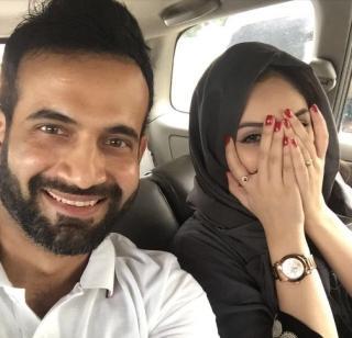Irfan Pathan's best answer to trollers from his wife's photo | पत्नीच्या फोटोवरुन ट्रोलिंग करणा-यांना इरफान पठाणचं चोख उत्तर Irfan Pathan's best answer to trollers from his wife's photo | पत्नीच्या फोटोवरुन ट्रोलिंग करणा-यांना इरफान पठाणचं चोख उत्तर