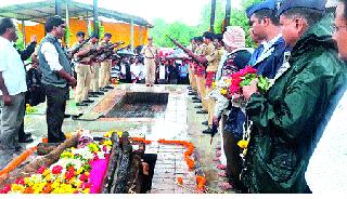 The storm that exploded finally remained in Bhilar | घोंगावणारं वादळ अखेर भिलारमध्ये विसावलं The storm that exploded finally remained in Bhilar | घोंगावणारं वादळ अखेर भिलारमध्ये विसावलं