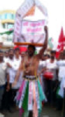 Farmer Kranti Morcha of Solapur Farmers Association | सोलापूरात शेतकरी संघटनेचा किसान क्रांती मोर्चा Farmer Kranti Morcha of Solapur Farmers Association | सोलापूरात शेतकरी संघटनेचा किसान क्रांती मोर्चा