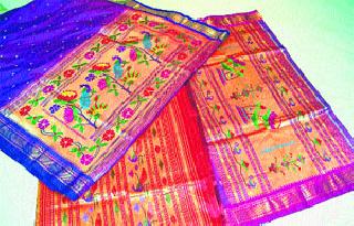 Declaration of the fall of Yavlia's palace Paithani | येवल्याच्या राजवस्र पैठणीला उतरती कळा Declaration of the fall of Yavlia's palace Paithani | येवल्याच्या राजवस्र पैठणीला उतरती कळा