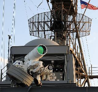 The US developed laser "Lodge" to kill the drone | ड्रोनचा खात्मा करण्यासाठी अमेरिकेने विकसित केले लेजर "लॉज" The US developed laser "Lodge" to kill the drone | ड्रोनचा खात्मा करण्यासाठी अमेरिकेने विकसित केले लेजर "लॉज"