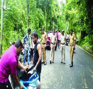 Action on 141 people on the suburban bus | गटारीच्या दिवशी १४१ जणांवर कारवाई Action on 141 people on the suburban bus | गटारीच्या दिवशी १४१ जणांवर कारवाई
