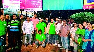 The mouth of the needy 'Robin Hood Army' | गरजूंच्या मुखी ‘रॉबीन हूड आर्मी’चा घास The mouth of the needy 'Robin Hood Army' | गरजूंच्या मुखी ‘रॉबीन हूड आर्मी’चा घास