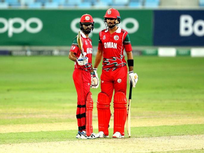 Oman beat Hong Kong to claim the final place at the T20 World Cup 2020 | ट्वेंटी-20 वर्ल्ड कप स्पर्धेच्या मुख्य फेरीत प्रवेश करणारा अंतिम शिलेदार ठरला