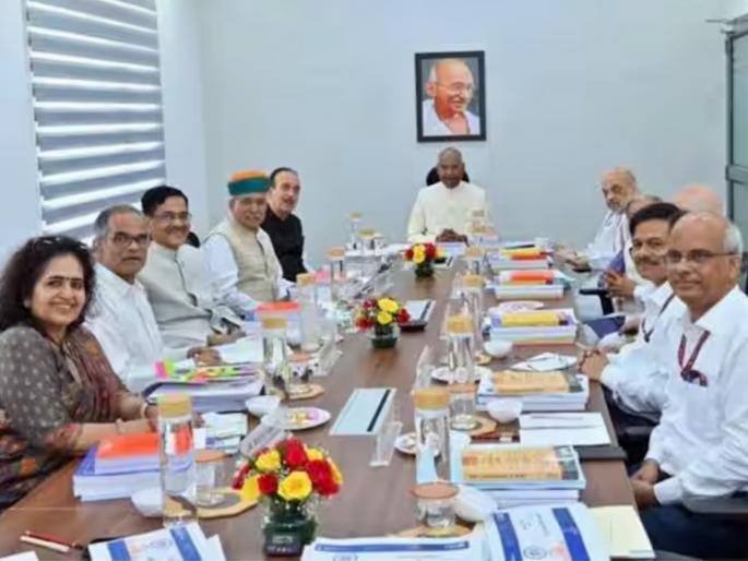 one nation one election first meet held know what decision took in meeting | ‘वन नेशन, वन इलेक्शन’ पहिली बैठक झाली; राजकीय पक्षांबाबत मोठी भूमिका, कोणते निर्णय घेतले? one nation one election first meet held know what decision took in meeting | ‘वन नेशन, वन इलेक्शन’ पहिली बैठक झाली; राजकीय पक्षांबाबत मोठी भूमिका, कोणते निर्णय घेतले?