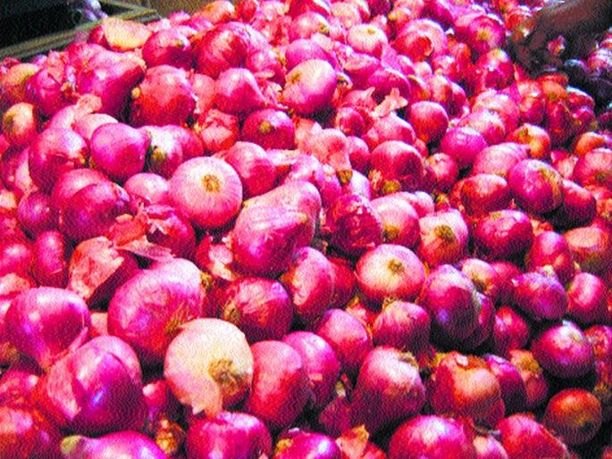 Do not pay a donation; Do not sweat it; Onion manufacturers demand | अनुदानाचा टेकू नको, घामाला दाम द्या; कांदा उत्पादकांची मागणी Do not pay a donation; Do not sweat it; Onion manufacturers demand | अनुदानाचा टेकू नको, घामाला दाम द्या; कांदा उत्पादकांची मागणी