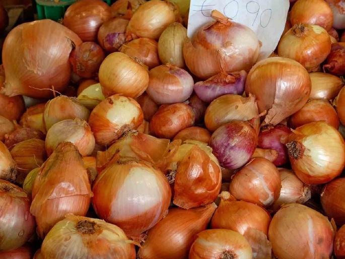 Minimum export value deleted; Prices increased; 500 increase in onion price | किमान निर्यात मूल्य हटवले; भाव वधारले; कांद्याच्या दरात ५०० रुपयांनी वाढ Minimum export value deleted; Prices increased; 500 increase in onion price | किमान निर्यात मूल्य हटवले; भाव वधारले; कांद्याच्या दरात ५०० रुपयांनी वाढ