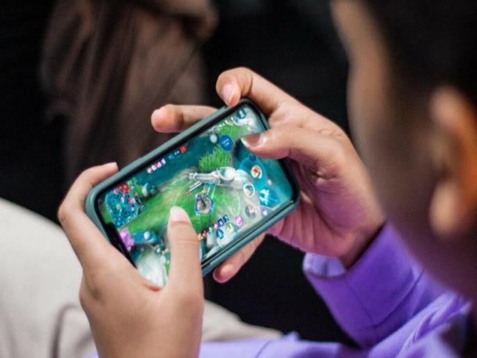 Play in the online game Think about it isn't your child also stuck in this maze? | Online Game:‘गेम’च्या नादात खेळ खल्लास! विचार करा, तुमचे मूल पण या चक्रव्यूहात अडकले नाही ना? Play in the online game Think about it isn't your child also stuck in this maze? | Online Game:‘गेम’च्या नादात खेळ खल्लास! विचार करा, तुमचे मूल पण या चक्रव्यूहात अडकले नाही ना?