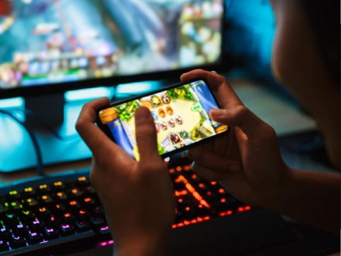 telangana farmers son lost 95 lakh in online game | जमिनीच्या मोबदल्यात शेतकऱ्याला मिळाले 1 कोटी; मुलाने ऑनलाइन गेममध्ये उडवले 95 लाख telangana farmers son lost 95 lakh in online game | जमिनीच्या मोबदल्यात शेतकऱ्याला मिळाले 1 कोटी; मुलाने ऑनलाइन गेममध्ये उडवले 95 लाख