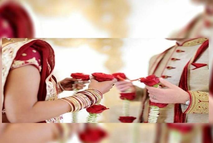 Online class in 'UAE', online class in schools in Odisha | ओडिशातील शाळांत ऑनलाइन वर्ग, ‘यूएई’मध्ये Online विवाह Online class in 'UAE', online class in schools in Odisha | ओडिशातील शाळांत ऑनलाइन वर्ग, ‘यूएई’मध्ये Online विवाह