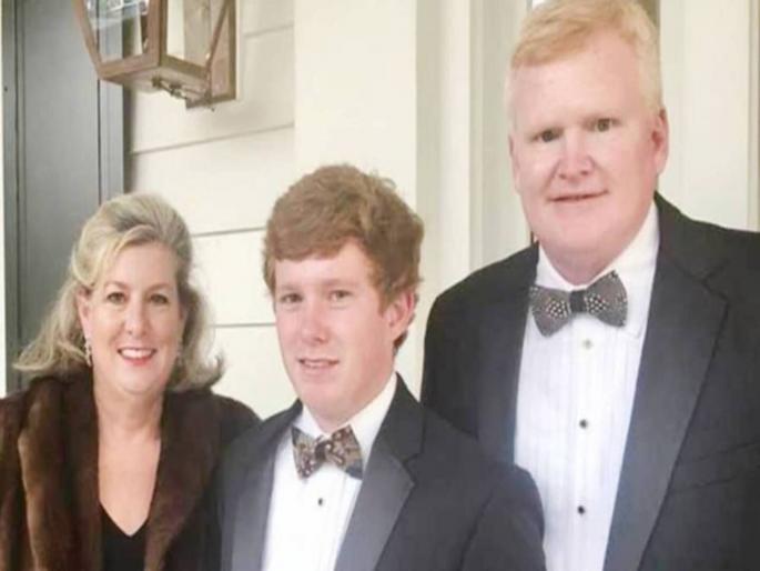 Man hired professional killer to kill him so son could claim insurance policy | या व्यक्तीने स्वत:च्या मर्डरची दिली होती सुपारी, पकडला गेल्यावर समोर आलं सत्य Man hired professional killer to kill him so son could claim insurance policy | या व्यक्तीने स्वत:च्या मर्डरची दिली होती सुपारी, पकडला गेल्यावर समोर आलं सत्य