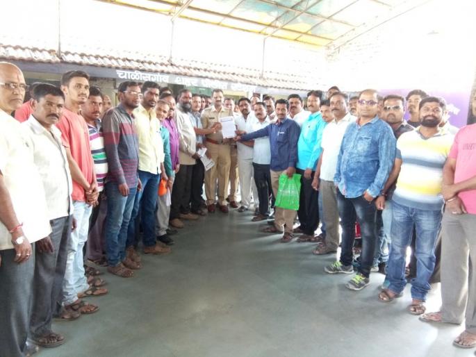 Oposed to the Padmavat film exhibition at Chalisgao | चाळीसगावला पद्मावत चित्रपट प्रदर्शनाला चार संघटनांचा विरोध Oposed to the Padmavat film exhibition at Chalisgao | चाळीसगावला पद्मावत चित्रपट प्रदर्शनाला चार संघटनांचा विरोध