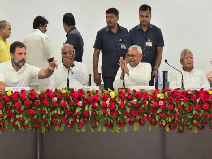 opposition parties meeting will be held on 17th and 18th july in bengaluru | विरोधी पक्षांची पुढील बैठक बंगळुरूत, सोनिया गांधी उपस्थित राहणार, खरगेंनी पाठवले निमंत्रण पत्र opposition parties meeting will be held on 17th and 18th july in bengaluru | विरोधी पक्षांची पुढील बैठक बंगळुरूत, सोनिया गांधी उपस्थित राहणार, खरगेंनी पाठवले निमंत्रण पत्र