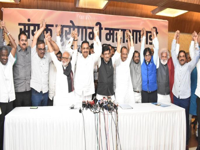 The BJP in power has to make the candidates fall !, the charge of the opponents | सत्तेतील भाजपाला उमेदवारांची करावी लागते पळवापळवी!, विरोधकांचा आरोप The BJP in power has to make the candidates fall !, the charge of the opponents | सत्तेतील भाजपाला उमेदवारांची करावी लागते पळवापळवी!, विरोधकांचा आरोप