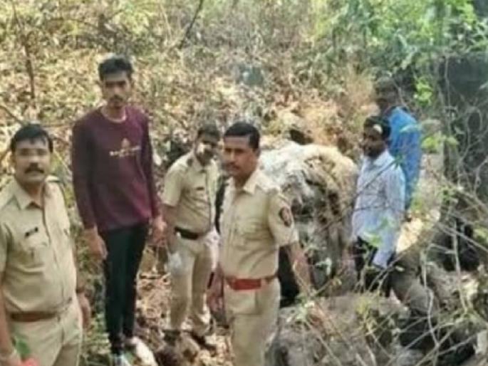 The charred body of an unidentified woman was found at Osargaon in Sindhudurg district The challenge of investigation before the police | Sindhudurg: ओसरगावात आढळला महिलेचा जळालेला मृतदेह, पोलिसांसमोर तपासाचे आव्हान The charred body of an unidentified woman was found at Osargaon in Sindhudurg district The challenge of investigation before the police | Sindhudurg: ओसरगावात आढळला महिलेचा जळालेला मृतदेह, पोलिसांसमोर तपासाचे आव्हान