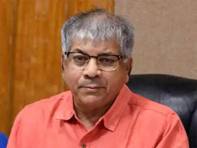 Revoked suspension of 12 MLAs unconstitutional; The court does not have that right Said Prakash Ambedkar | १२ आमदारांचे रद्द केलेले निलंबन असंवैधानिक; न्यायालयाला तो अधिकार नाही- प्रकाश आंबेडकर Revoked suspension of 12 MLAs unconstitutional; The court does not have that right Said Prakash Ambedkar | १२ आमदारांचे रद्द केलेले निलंबन असंवैधानिक; न्यायालयाला तो अधिकार नाही- प्रकाश आंबेडकर