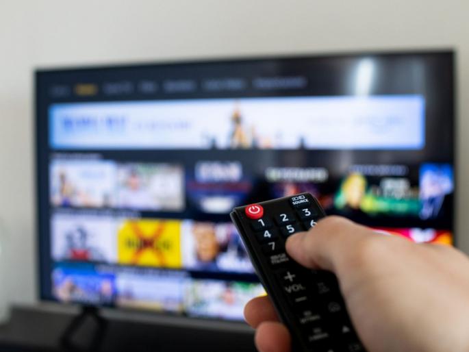 Online video to surpass TV in revenue; Estimated to generate $8.6 billion in revenue by 2029 | ऑनलाइन व्हिडीओ कमाईत टीव्हीलाही मागे टाकणार; २०२९ पर्यंत ८.६ अब्ज डॉलरचा महसूल मिळण्याचा अंदाज Online video to surpass TV in revenue; Estimated to generate $8.6 billion in revenue by 2029 | ऑनलाइन व्हिडीओ कमाईत टीव्हीलाही मागे टाकणार; २०२९ पर्यंत ८.६ अब्ज डॉलरचा महसूल मिळण्याचा अंदाज