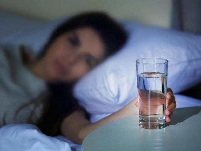is it safe to drink overnight water? see what expert says | Health tips: रात्रभर ठेवलेले पाणी पिण्यायोग्य असते का? तज्ज्ञांकडूनच जाणून घ्या या प्रश्नाचे उत्तर is it safe to drink overnight water? see what expert says | Health tips: रात्रभर ठेवलेले पाणी पिण्यायोग्य असते का? तज्ज्ञांकडूनच जाणून घ्या या प्रश्नाचे उत्तर