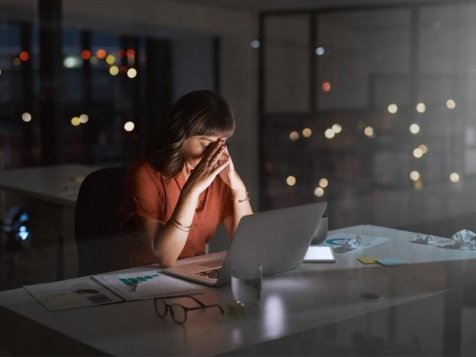 lady employee takes sweet revenge to boss rude behavior overtime office news trending | बॉस करायला लावायचा 'ओव्हरटाइम'; महिलेने असं काही केलं की.. घडवली जन्माची अद्दल lady employee takes sweet revenge to boss rude behavior overtime office news trending | बॉस करायला लावायचा 'ओव्हरटाइम'; महिलेने असं काही केलं की.. घडवली जन्माची अद्दल