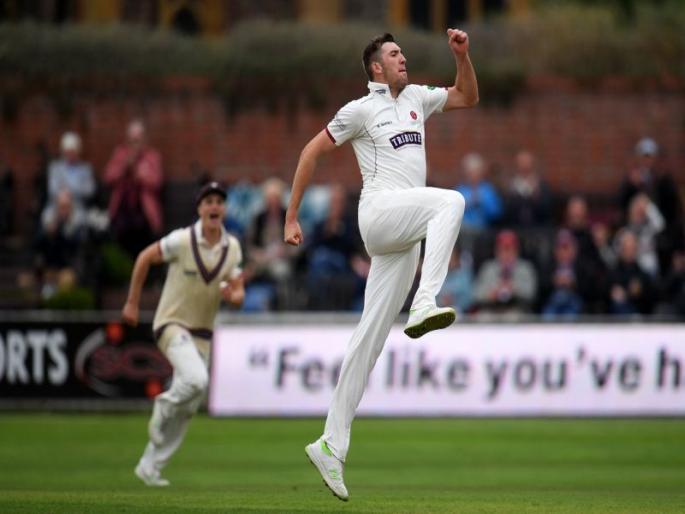 craig Overton and Marcus Trescothick combined script unique county hat-trick | जोडीचा मामला... 1914 नंतर क्रिकेटच्या मैदानावर अनोखी हॅटट्रिक; पाहा व्हिडीओ