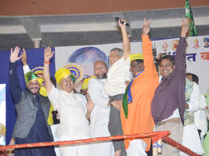 Imran Khan said that Modi will not be PM: Asadodin Owaisi | इम्रान खानने सांगितले तरी मोदी पंतप्रधान होणार नाहीत : असदोद्दिन ओवैसी  Imran Khan said that Modi will not be PM: Asadodin Owaisi | इम्रान खानने सांगितले तरी मोदी पंतप्रधान होणार नाहीत : असदोद्दिन ओवैसी