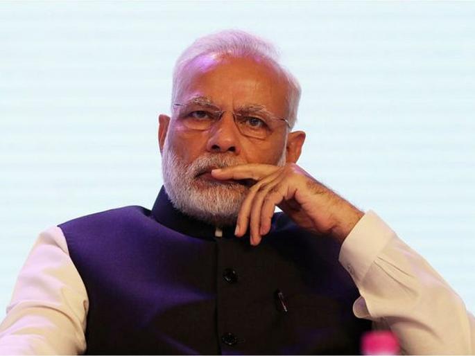 lok sabha election 2019 aimim leader akbaruddin owaisi slams pm modi on chowkidar statement | टोपी आणि शिट्टी आणून देतो, चौकीदारी करा; अकबरुद्दीन ओवेसींचा मोदींवर निशाणा lok sabha election 2019 aimim leader akbaruddin owaisi slams pm modi on chowkidar statement | टोपी आणि शिट्टी आणून देतो, चौकीदारी करा; अकबरुद्दीन ओवेसींचा मोदींवर निशाणा