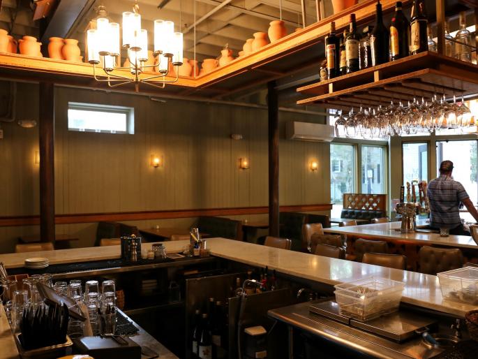 The state-of-the-art restaurant-bar will open in the first week of October | ऑक्टोबरच्या पहिल्या आठवड्यात उघडणार राज्यातील रेस्टॉरंट-बार The state-of-the-art restaurant-bar will open in the first week of October | ऑक्टोबरच्या पहिल्या आठवड्यात उघडणार राज्यातील रेस्टॉरंट-बार