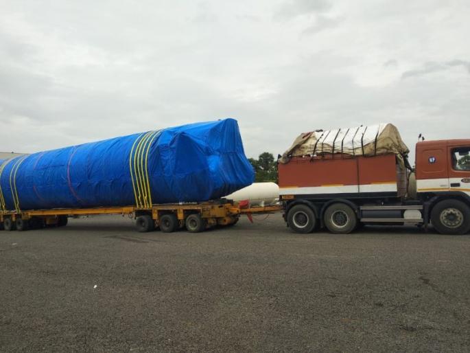 Oxygen storage jumbo tank arrives in Nagpur: 125 MT storage capacity | ऑक्सिजन स्टोरेज जम्बो टँक नागपुरात दाखल : १२५ मेट्रिक टन साठवणूक क्षमता 