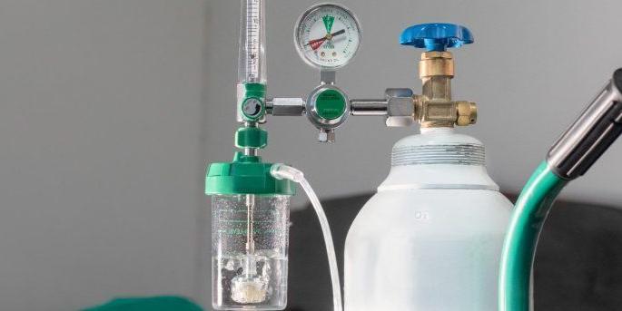 Oxygen demand in Nagpur fell by 50 per cent | मोठा दिलासा : नागपुरात ऑक्सिजनची मागणी ५० टक्क्यांनी घटली Oxygen demand in Nagpur fell by 50 per cent | मोठा दिलासा : नागपुरात ऑक्सिजनची मागणी ५० टक्क्यांनी घटली