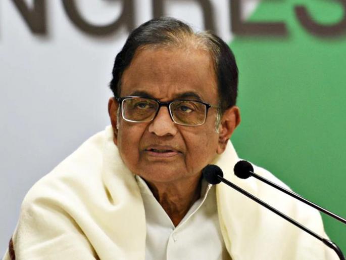 congress leader p chidambaram says The people of India are naive | भारतीय नागरिक भोळे भाबडे, सरकारच्या दाव्यांवर लगेच विश्वास ठेवतात: चिदंबरम congress leader p chidambaram says The people of India are naive | भारतीय नागरिक भोळे भाबडे, सरकारच्या दाव्यांवर लगेच विश्वास ठेवतात: चिदंबरम