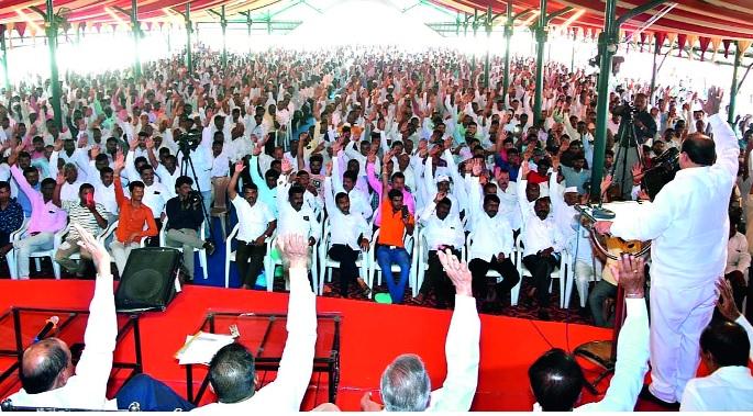 Kolhapur: ..but do the 'work' of NCP to MP: P N. Hint of Mushrif | कोल्हापूर :..तर खासदारकीला राष्ट्रवादीचे ‘कामच’ करु : पी. एन. यांचा मुश्रीफांना इशारा Kolhapur: ..but do the 'work' of NCP to MP: P N. Hint of Mushrif | कोल्हापूर :..तर खासदारकीला राष्ट्रवादीचे ‘कामच’ करु : पी. एन. यांचा मुश्रीफांना इशारा