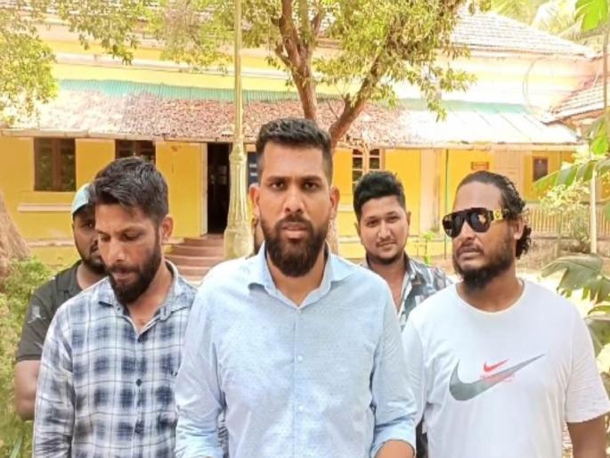 revolutionary gowans accepts donation of 25 lakhs police complaint against rumors on social media | आरजी ने स्विकारली २५ लाखांची देणगी; सोशल मीडियावरील अफवेविरोधात पोलिसांत तक्रार revolutionary gowans accepts donation of 25 lakhs police complaint against rumors on social media | आरजी ने स्विकारली २५ लाखांची देणगी; सोशल मीडियावरील अफवेविरोधात पोलिसांत तक्रार