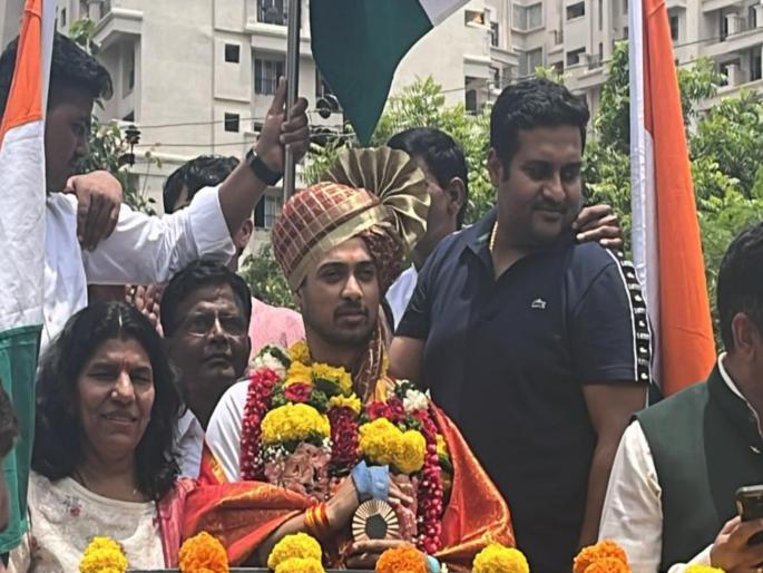 My goal is to win an Olympic gold medal in the future Determination of Swapneel Kusale | Swapnil Kusale: भविष्यात ऑलिम्पिक गोल्ड मेडल जिंकण्याचे माझे ध्येय; स्वप्नील कुसाळेचा निर्धार My goal is to win an Olympic gold medal in the future Determination of Swapneel Kusale | Swapnil Kusale: भविष्यात ऑलिम्पिक गोल्ड मेडल जिंकण्याचे माझे ध्येय; स्वप्नील कुसाळेचा निर्धार