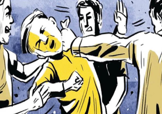 In Pimpri, a passenger was injured and robbed with a weapon | पिंपरीत एका प्रवाशाला शस्त्राने जखमी करून लुटले In Pimpri, a passenger was injured and robbed with a weapon | पिंपरीत एका प्रवाशाला शस्त्राने जखमी करून लुटले