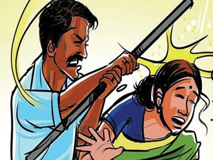 The woman was beaten with an iron rod in a minor altercation | महिलेला किरकोळ वादातून लोखंडी रॉडने केली मारहाण The woman was beaten with an iron rod in a minor altercation | महिलेला किरकोळ वादातून लोखंडी रॉडने केली मारहाण
