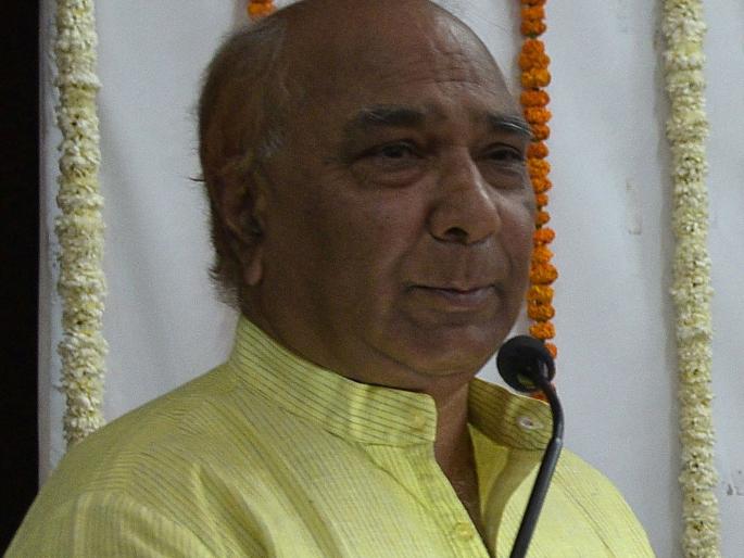 Do not build world-classed Shivaji in the framework of Hindutva: Purushottam Khedekar | विश्व वंदनीय शिवरायांना हिंदुत्वाच्या चौकटीत बांधू नका : पुरुषोत्तम खेडेकर Do not build world-classed Shivaji in the framework of Hindutva: Purushottam Khedekar | विश्व वंदनीय शिवरायांना हिंदुत्वाच्या चौकटीत बांधू नका : पुरुषोत्तम खेडेकर