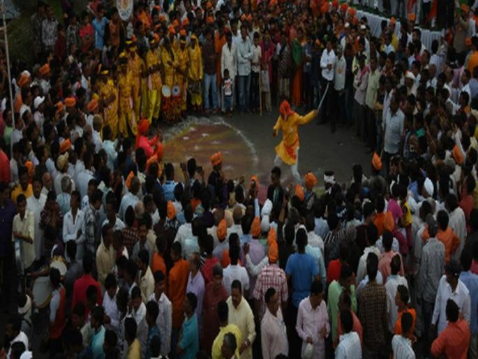 New Year welcome to Dholashtas | ढोलताशांचा गजरात नववर्षाचे स्वागत New Year welcome to Dholashtas | ढोलताशांचा गजरात नववर्षाचे स्वागत