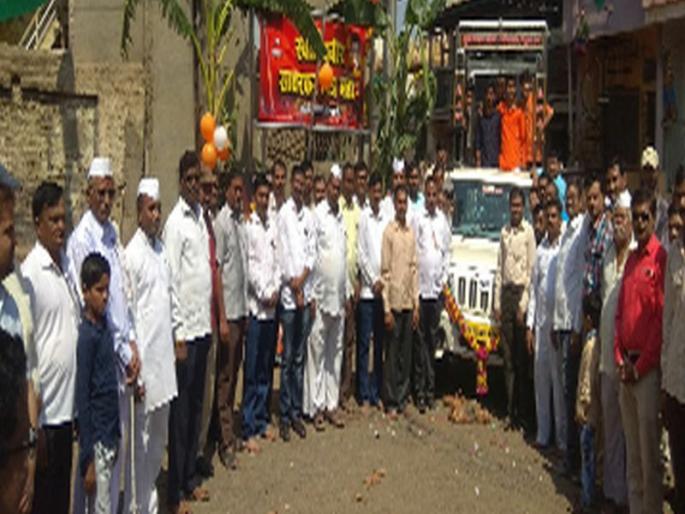 Citizen felicitation with village gudhi at Pimpalner | पिंपळनेर येथे गाव गुढीसह नागरिकांचा सत्कार Citizen felicitation with village gudhi at Pimpalner | पिंपळनेर येथे गाव गुढीसह नागरिकांचा सत्कार