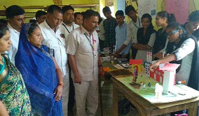  The science exhibition includes 3 devices | विज्ञान प्रदर्शनात ४५ उपकरणांचा समावेश