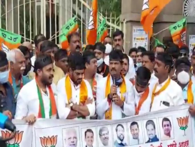 Mahavikas Aghadi government has attacked OBCs in the state; Criticism of Gopichand Padalkar, BJP's agitation in Pune | महाविकास आघाडी सरकारनं राज्यातील ओबीसींचा घात केलाय; गोपीचंद पडळकरांची टीका, पुण्यात भाजपचं आंदोलन Mahavikas Aghadi government has attacked OBCs in the state; Criticism of Gopichand Padalkar, BJP's agitation in Pune | महाविकास आघाडी सरकारनं राज्यातील ओबीसींचा घात केलाय; गोपीचंद पडळकरांची टीका, पुण्यात भाजपचं आंदोलन