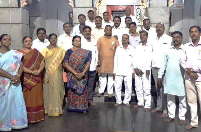 Before the Legislature, take the decision of the Leader of the House, the BJP corporator's message to the guard! | विधानसभेपूर्वी सभागृह नेतेपदाचा निर्णय घ्या, भाजप नगरसेवकांचा पालकमंत्र्यांना इशारा !
