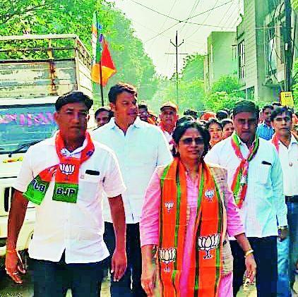 Maharashtra Assembly Election 2019: Office barer in the field for Chief Minister | Maharashtra Assembly Election 2019 : मुख्यमंत्र्यांसाठी पदाधिकाऱ्यांची फौज मैदानात 