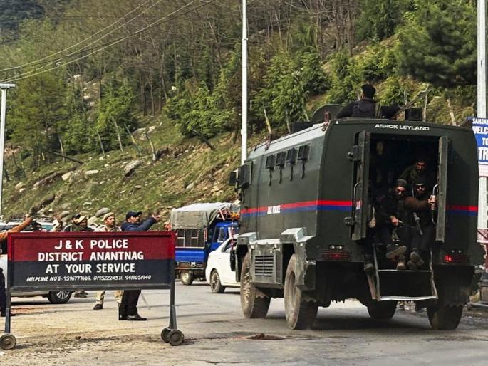 left 15 minutes early before pahalgam attack and 3 couples escaped 26 tourists from goa were stranded all safe | १५ मिनिटे आधी निघाली अन् ३ दाम्पत्ये बचावली; गोव्यातील २६ पर्यटक अडकले, सर्वजण सुखरुप left 15 minutes early before pahalgam attack and 3 couples escaped 26 tourists from goa were stranded all safe | १५ मिनिटे आधी निघाली अन् ३ दाम्पत्ये बचावली; गोव्यातील २६ पर्यटक अडकले, सर्वजण सुखरुप