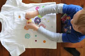 lockdown -DIY - paint your t shirt. | तुमच्या जुन्या प्रिय टीशर्ट्चा मेकओव्हर करायचा का ? lockdown -DIY - paint your t shirt. | तुमच्या जुन्या प्रिय टीशर्ट्चा मेकओव्हर करायचा का ?
