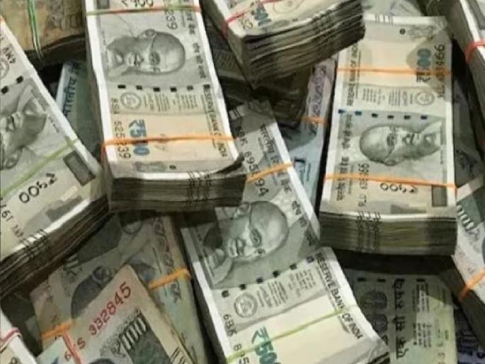 ICICI Bank in Kolhapur returns 86 lakhs to fraudulent account holders | कोल्हापुरातील आयसीआयसीआय बँकेने फसवणुकीतील ८६ लाख खातेदारांना दिले परत ICICI Bank in Kolhapur returns 86 lakhs to fraudulent account holders | कोल्हापुरातील आयसीआयसीआय बँकेने फसवणुकीतील ८६ लाख खातेदारांना दिले परत