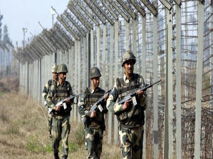 indian army kills three pak soldiers in firing at loc | पाकच्या गोळीबाराला भारताकडून चोख प्रत्युत्तर, 3 पाकिस्तानी जवान ठार  indian army kills three pak soldiers in firing at loc | पाकच्या गोळीबाराला भारताकडून चोख प्रत्युत्तर, 3 पाकिस्तानी जवान ठार